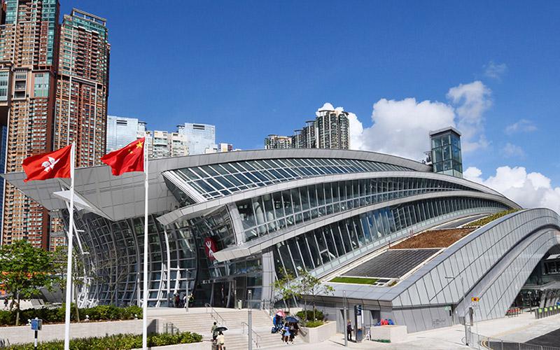 中國香港移民海外激增原因？全面解析背后的關鍵因素